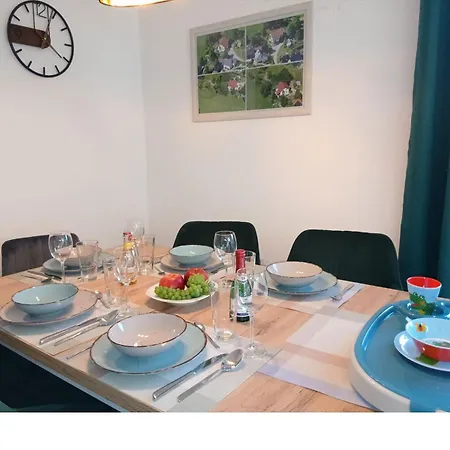 Savor Bergblick Fuer 6 Personen 4 Raum Garten Balkon Netflix Apartmán *